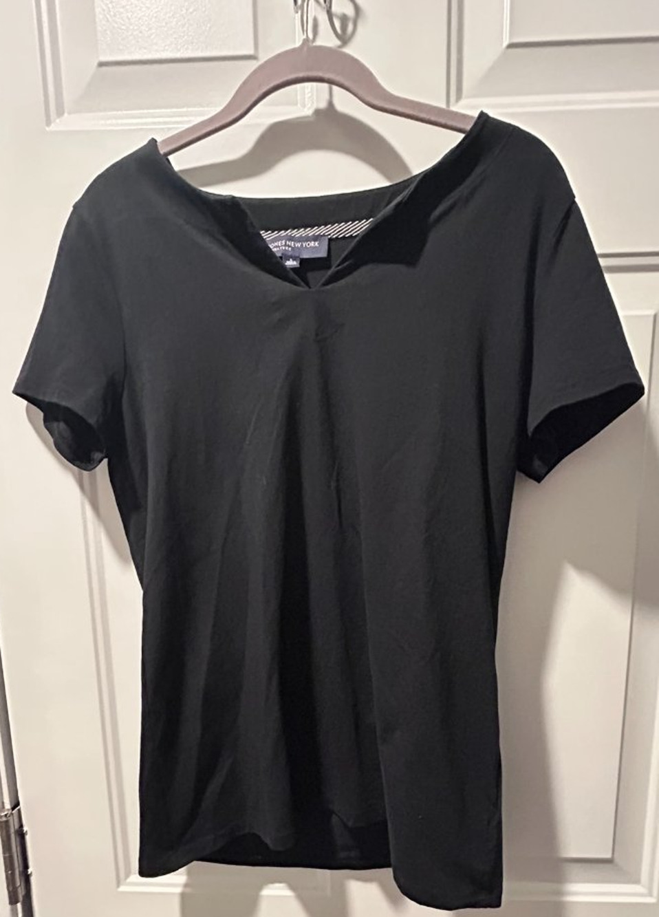 Jones New York Signature Women's Black V-Neck Short Sleeve Blouse Top Size L
